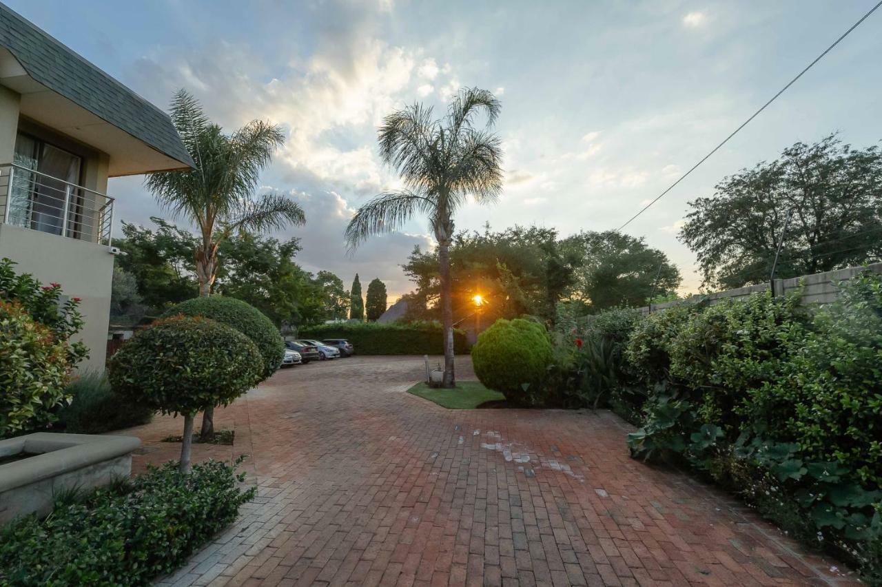 Green Valley Lodge Pretoria Exterior photo